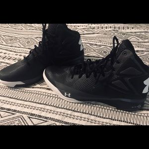 Under Armour MricoG Basketball